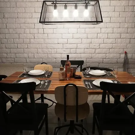 Jani's House Néoi Epivátai